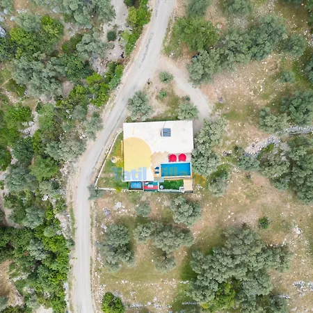 Kuytu Kaş